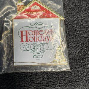 New in packaging, Department 56 Homes for the Holidays 1995 Pin